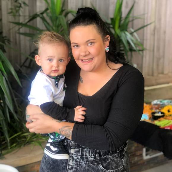 Meet your Posher, Lauren - Picture 1 of 1